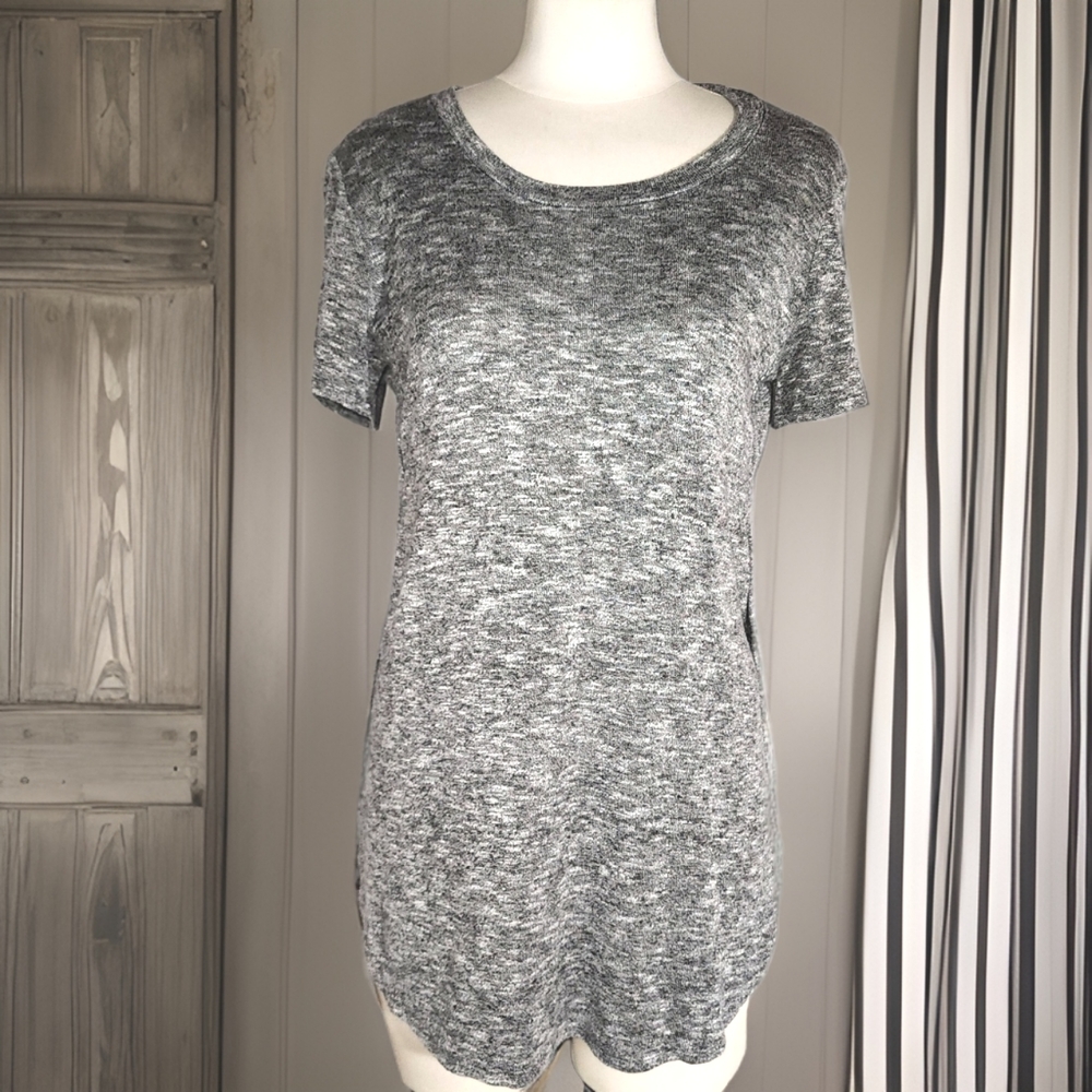 Mossimo tunic style short sleeve top